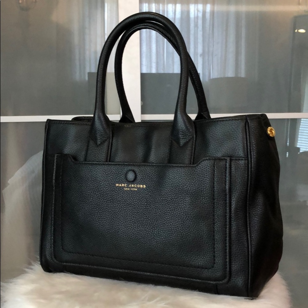 marc jacobs black purse